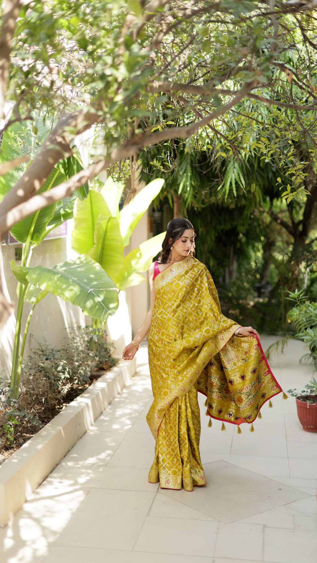 Parrot Green Bandhani Silk Saree