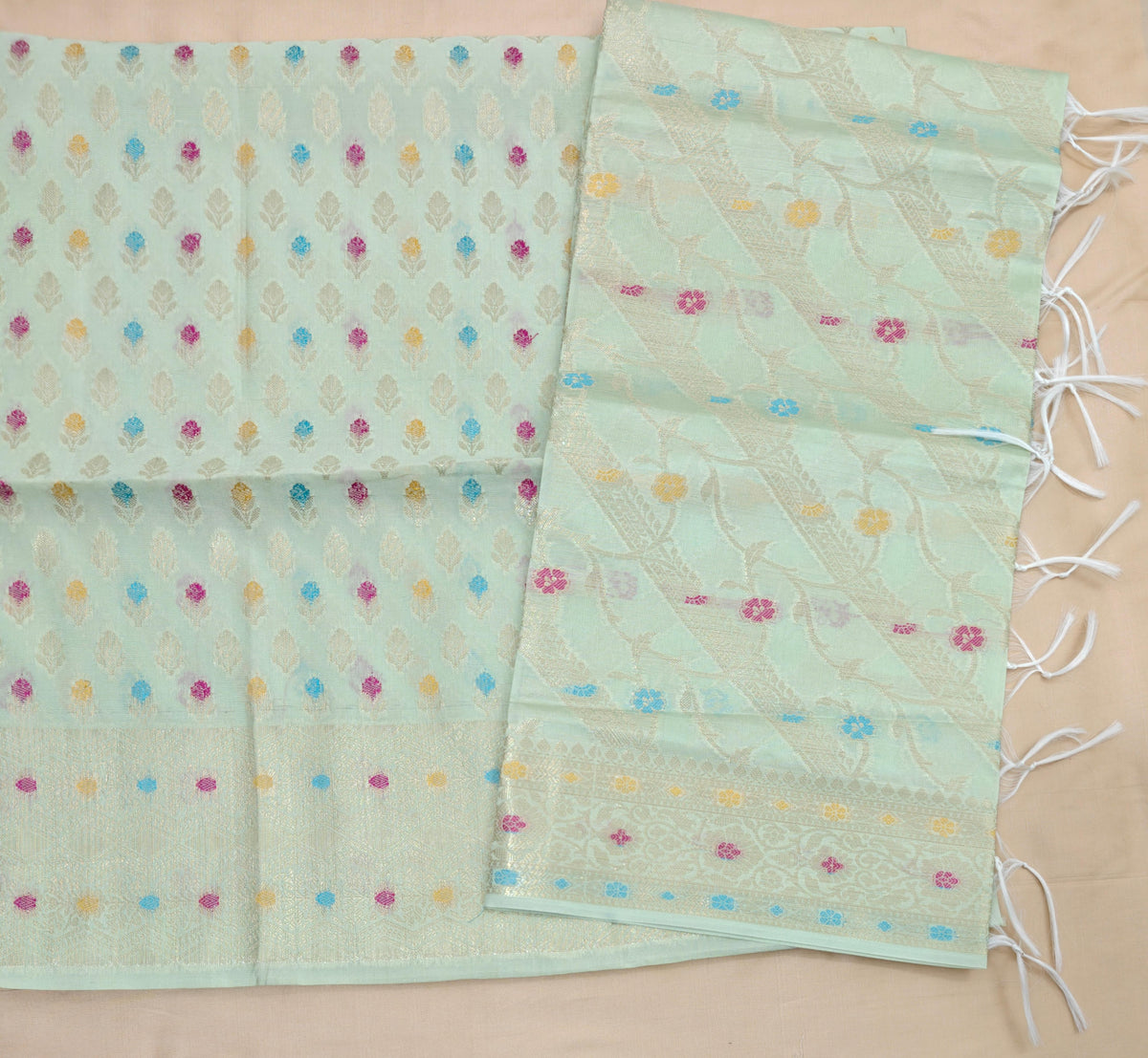 Mulmul Cotton Pista Booti Suit