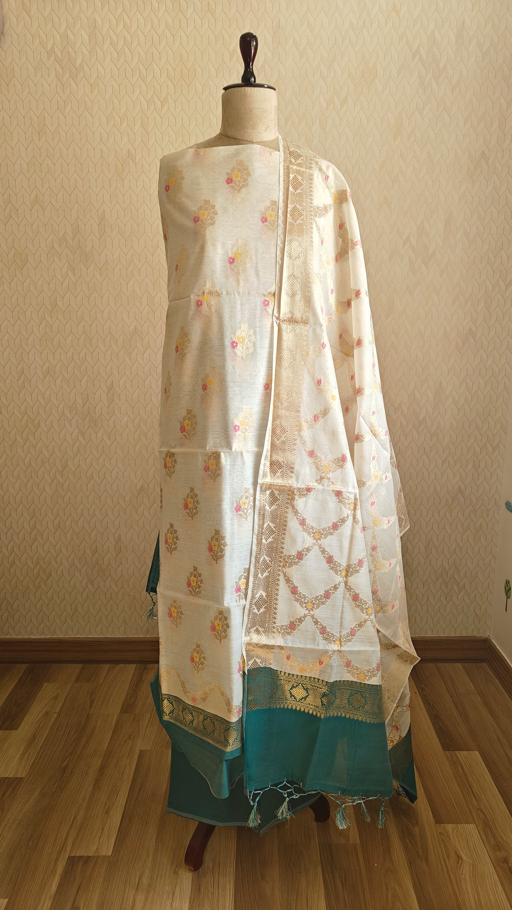 Sea Green Ivory Cotton Suit