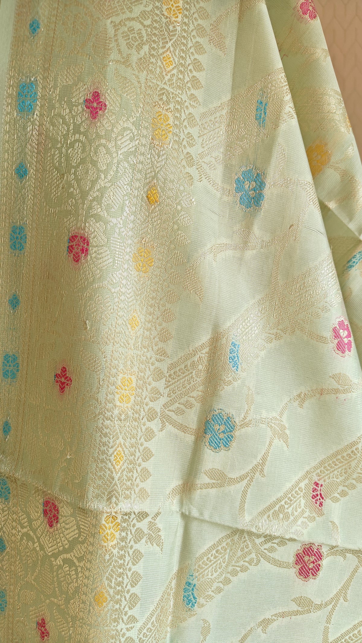 Mulmul Cotton Pista Booti Suit