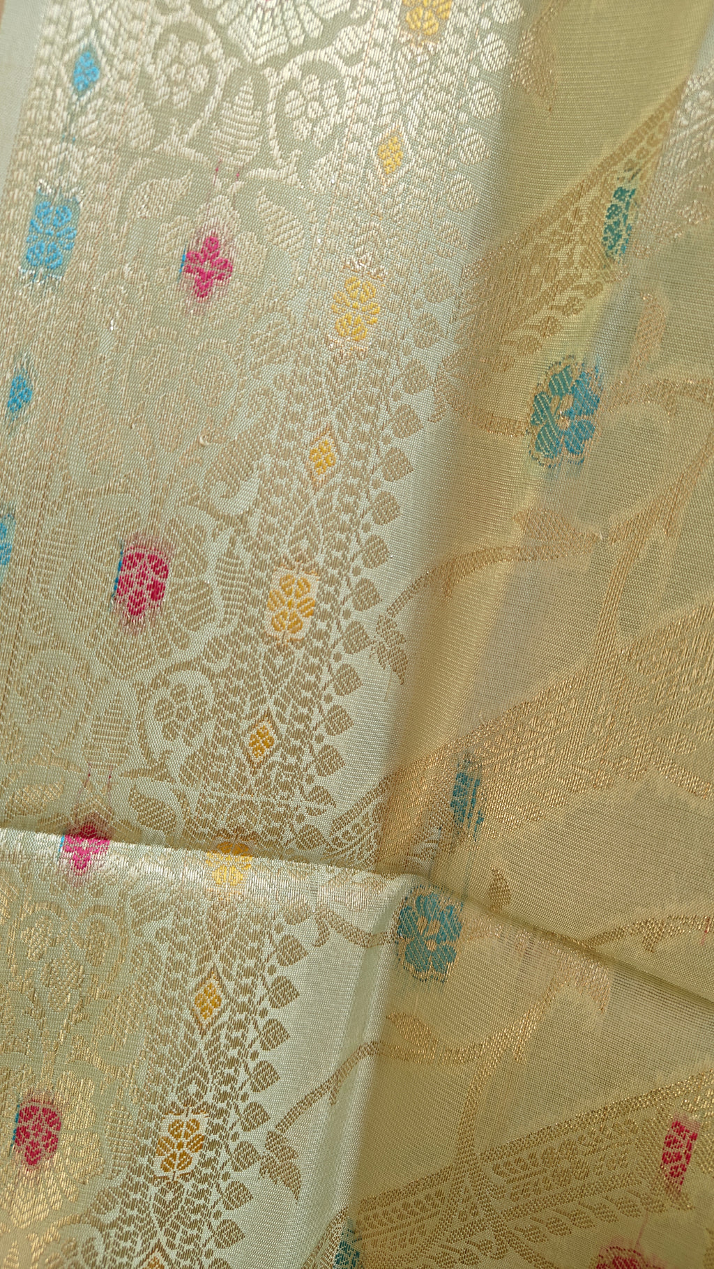 Mulmul Cotton Pista Booti Suit