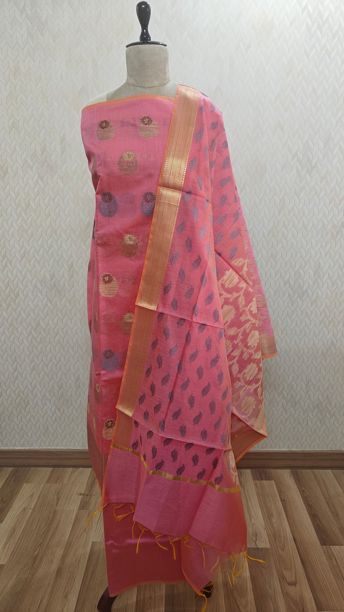 Cotton pink banarasi dupatta suit