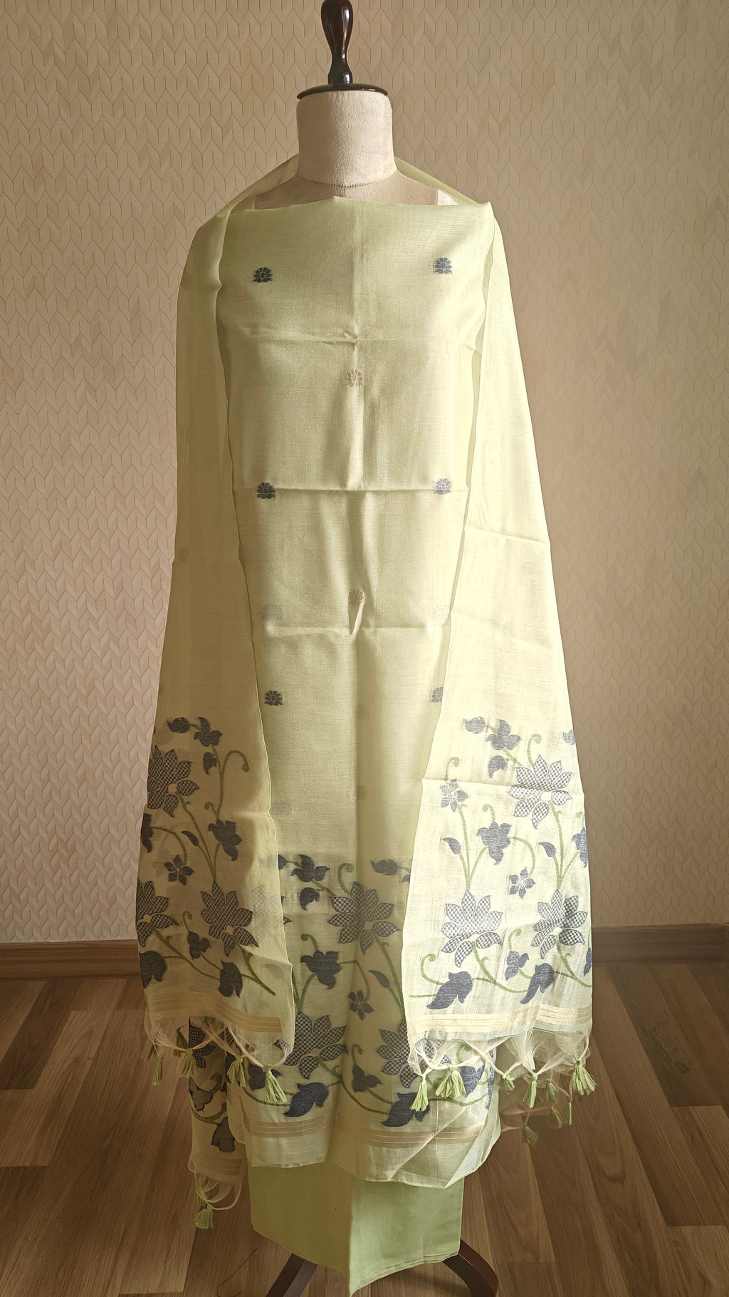Parrot Green Tissue Suit