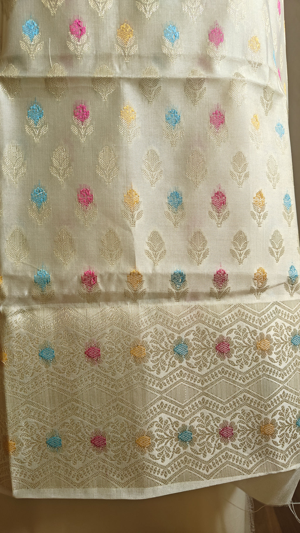 Mulmul Cotton White Booti Suit