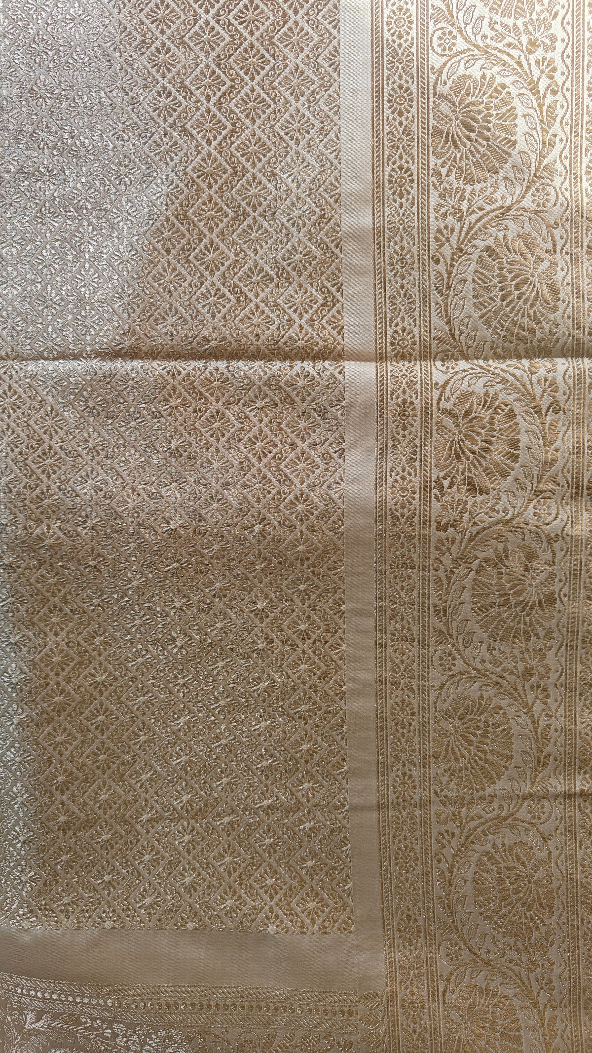 Golden Tanchoi Silk Saree