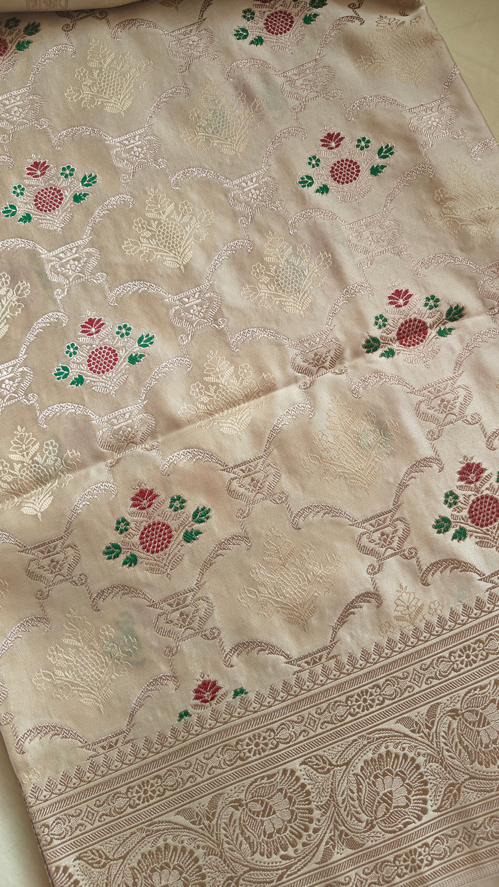 Pastel Meenakaari Tanchoi Silk Saree