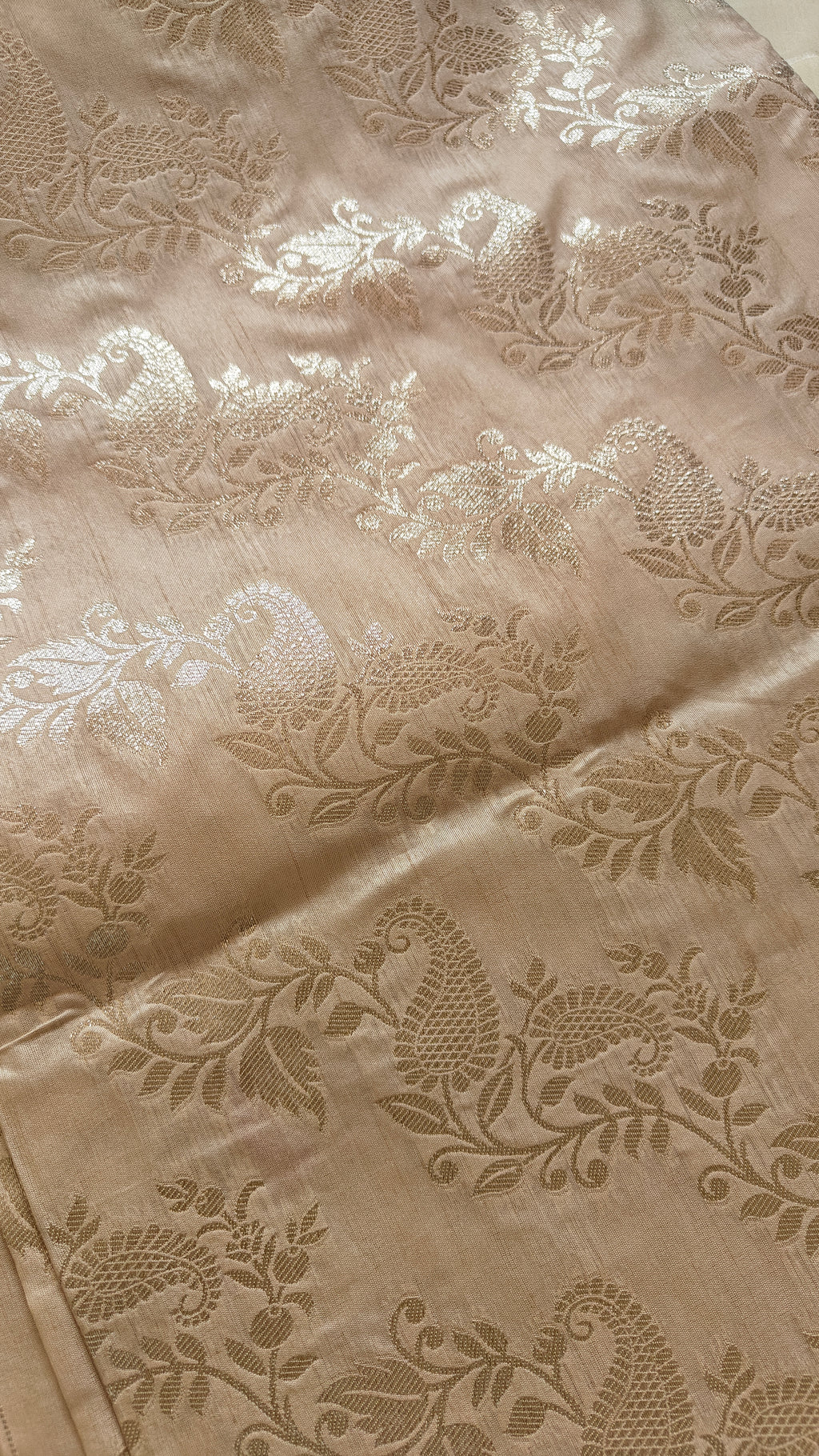 Cream Banarasi Zari Booti Silk