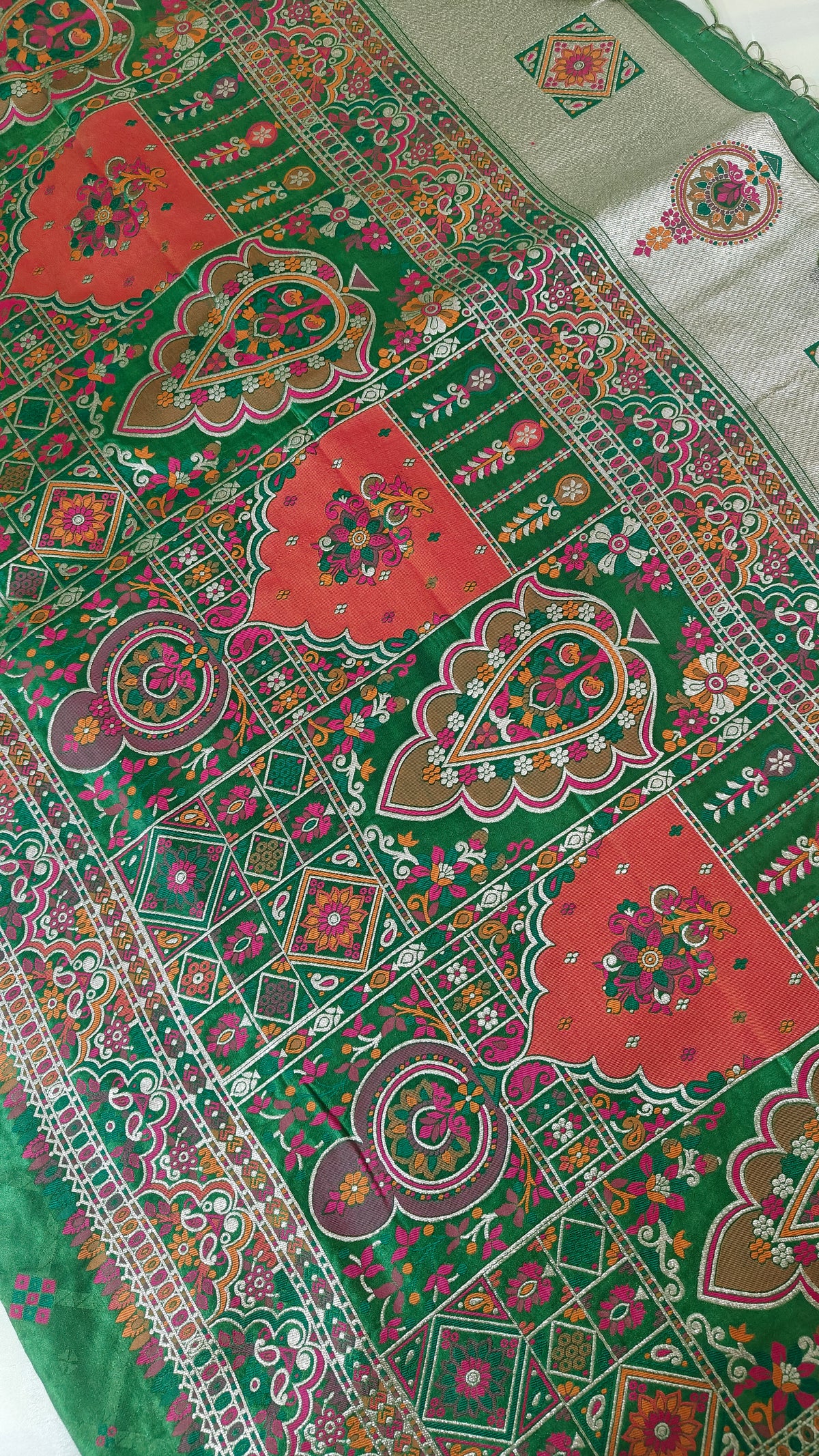 Green Pashmina Resham Saree